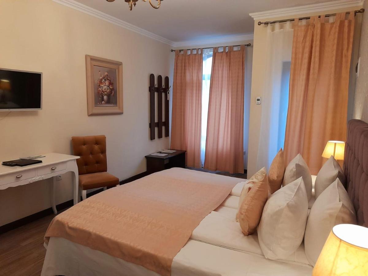 Villa Boutique Alina Дева Экстерьер фото