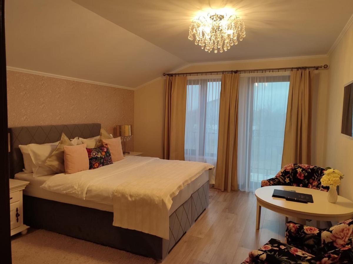 Villa Boutique Alina Дева Экстерьер фото